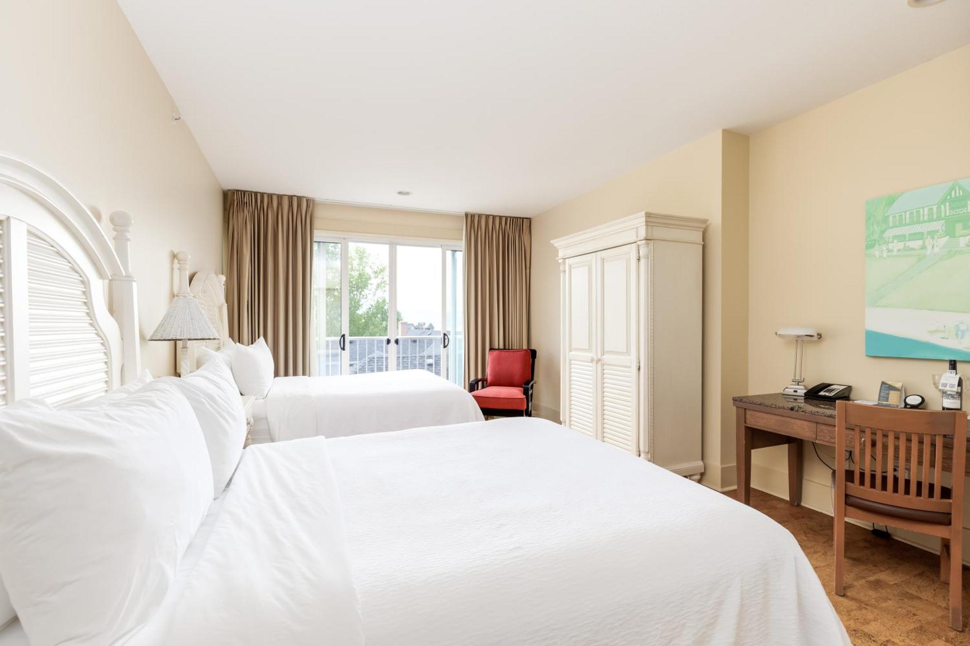 Hotel Eldorado At Eldorado Resort Kelowna Room photo