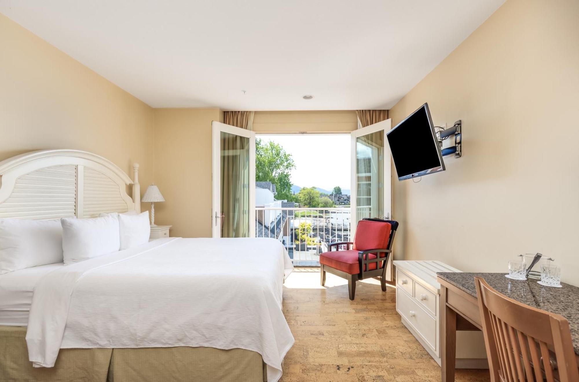 Hotel Eldorado At Eldorado Resort Kelowna Room photo